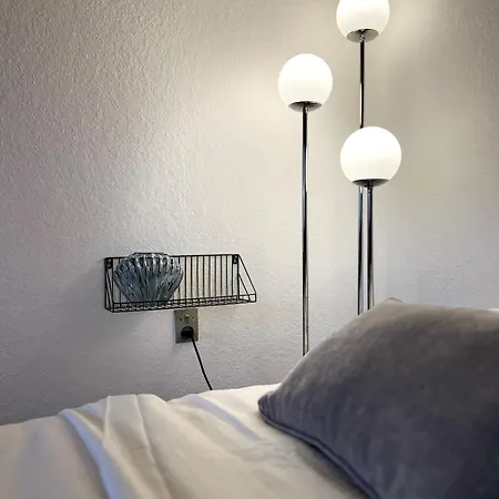 Charming 1-bedroom With Free Parking Apartment